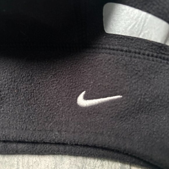 Nike Therma-Fit Fleece Reflective Running Beanie Cap Ear Flap Black One Size - Picture 2 of 7